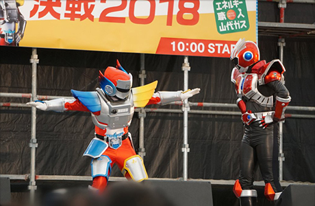 キタキュウマン直伝「高速反復跳び」を教わるヤマシロン